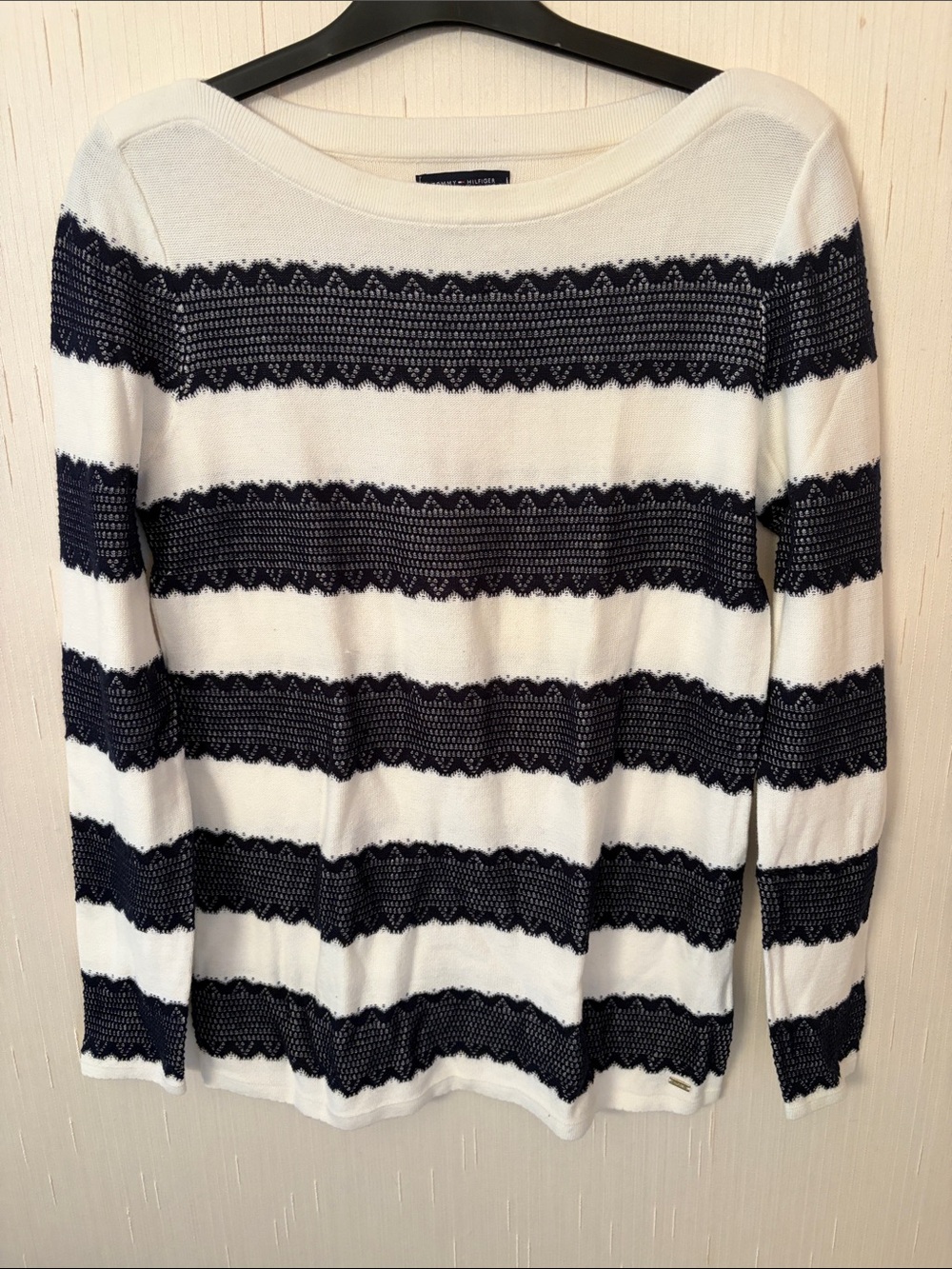 Tommy Hilfiger White and Navy Striped Scoop Neck Sweater